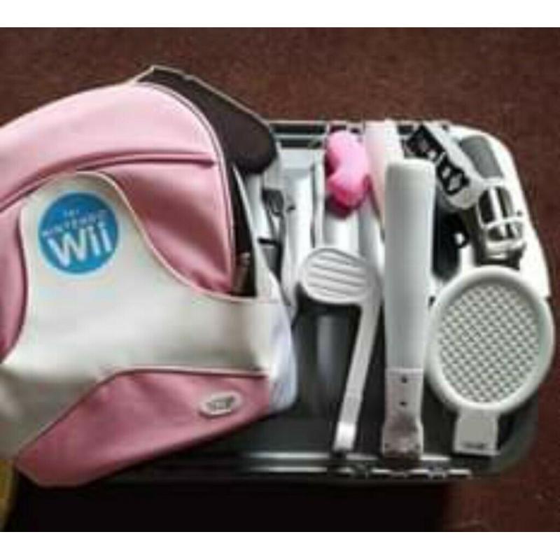 WII BAG AND ACCESSORIES