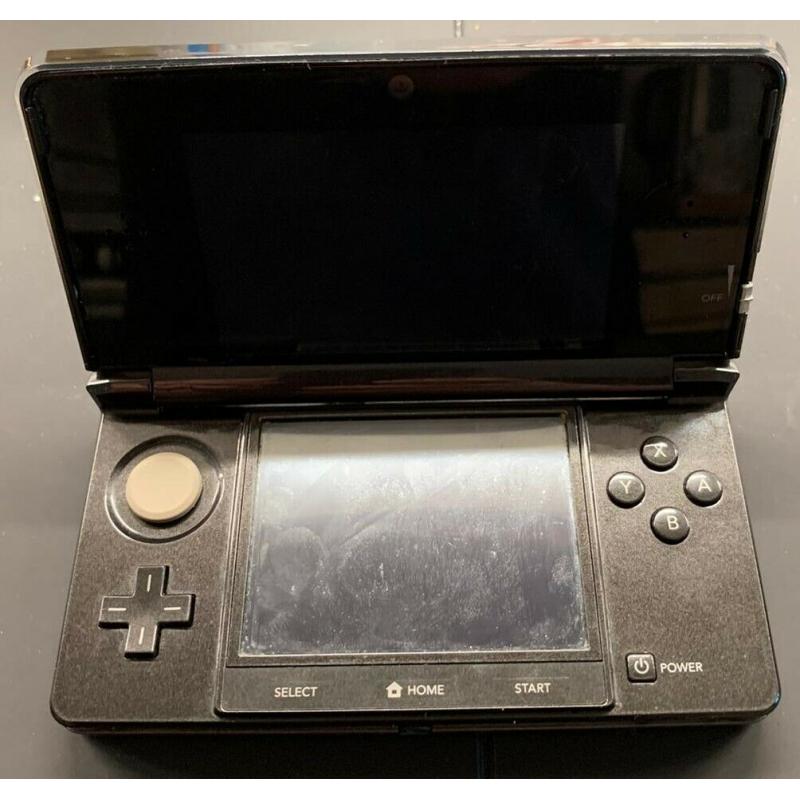 Nintendo 3DS, good condition comes with ac adapter and 2 GB SD card.