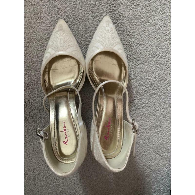 Bride wedding shoes