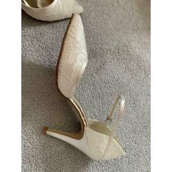 Bride wedding shoes