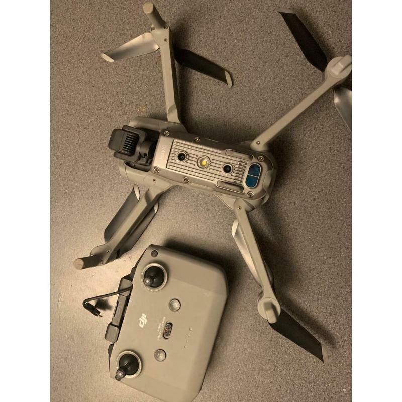 DJI Mavic air 2 fly more Combo, 3 batteries and accessories