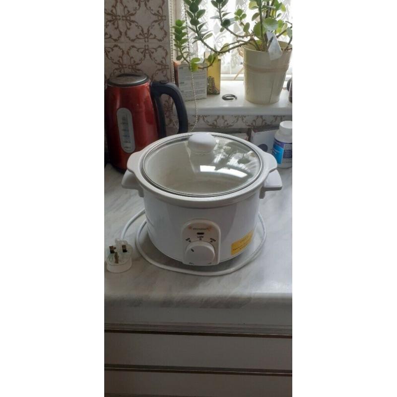 Micromark Slow Cooker.