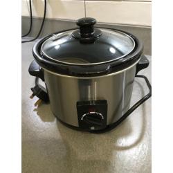 1.5 Litres slow cooker