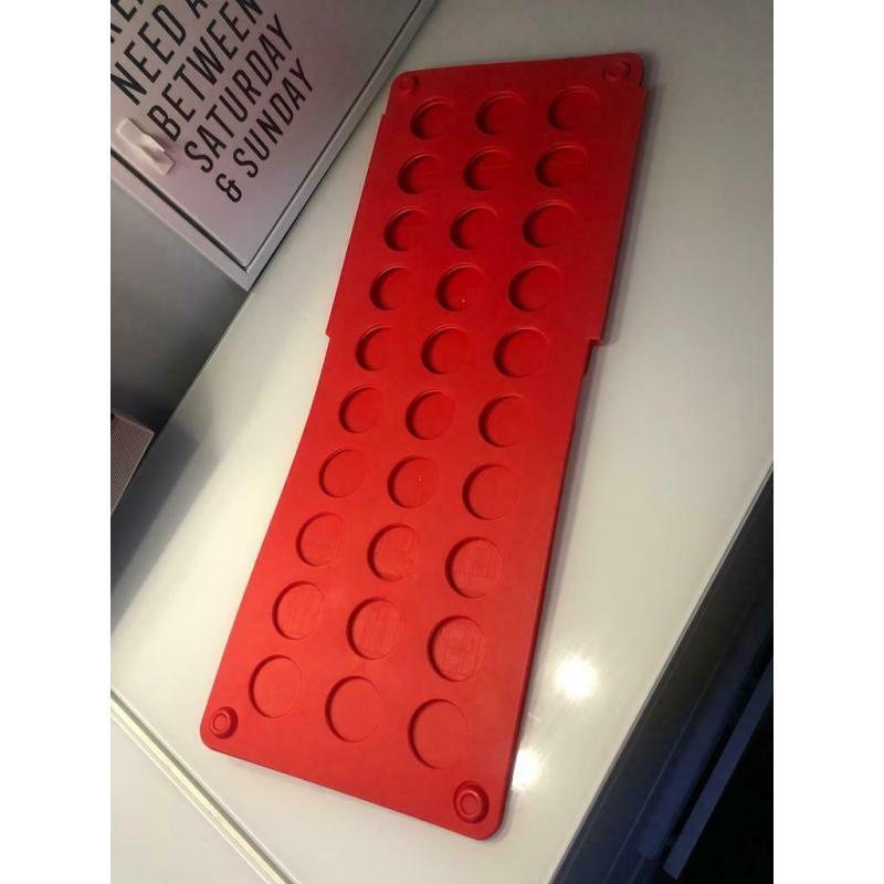 Clothes folder