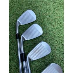TITLEIST 714 AP2 IRONS / 4-PW / PROJECT X 6.0 STIFF SHAFTS