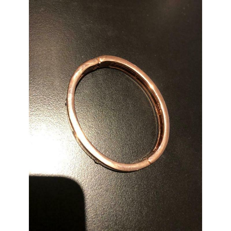 Woman?s bracelet