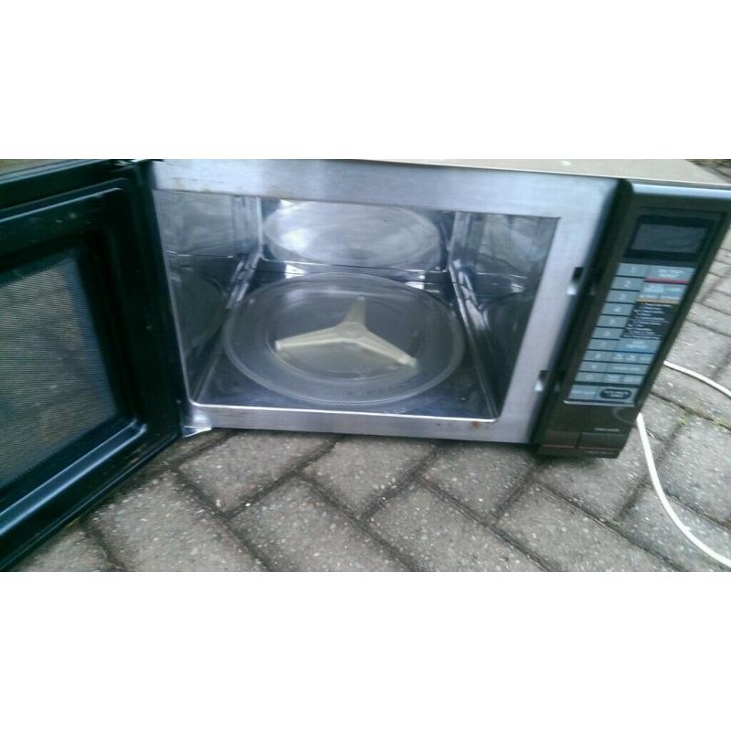 Sharp Carousel 2 Microwave Oven: R-7880