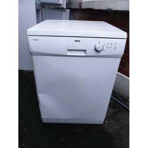 Zanussi dishwasher - full size