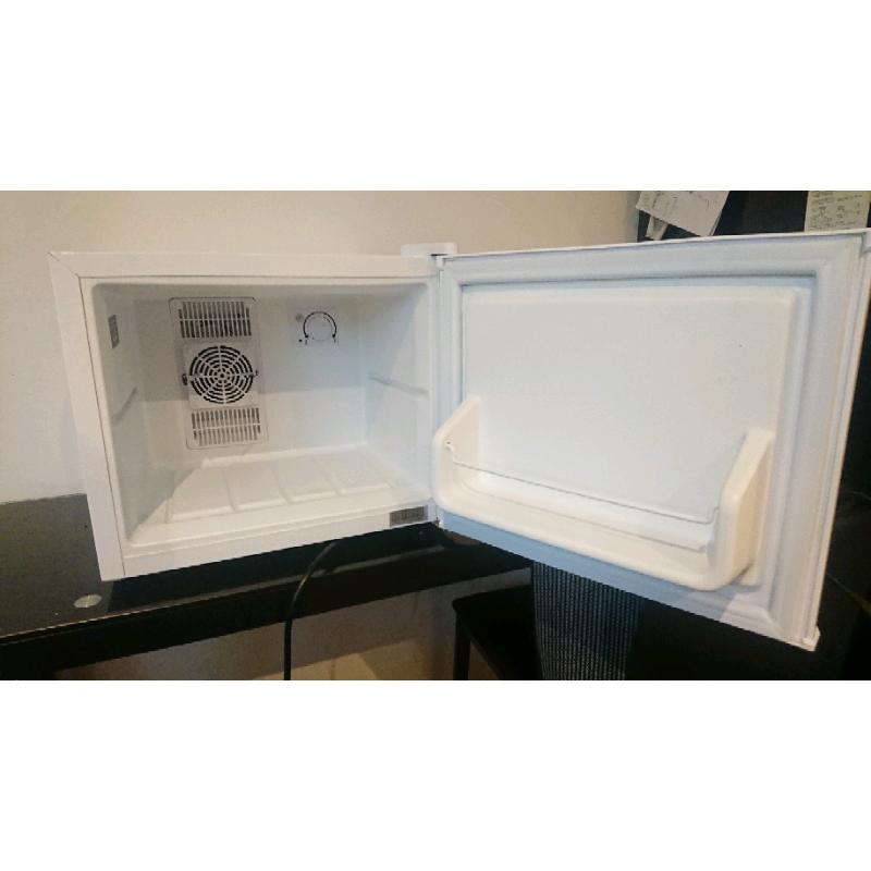 Kuhla table top cooler