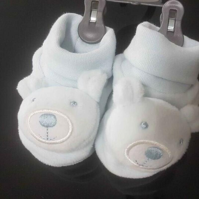 Brand new, new born baby shoes