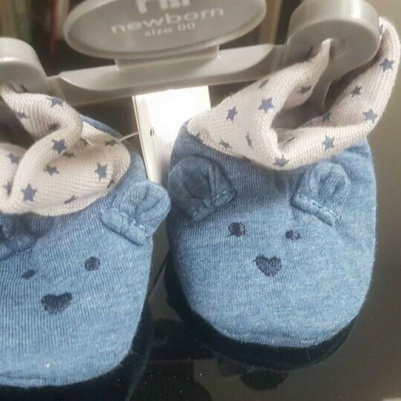 Brand new, new born baby shoes