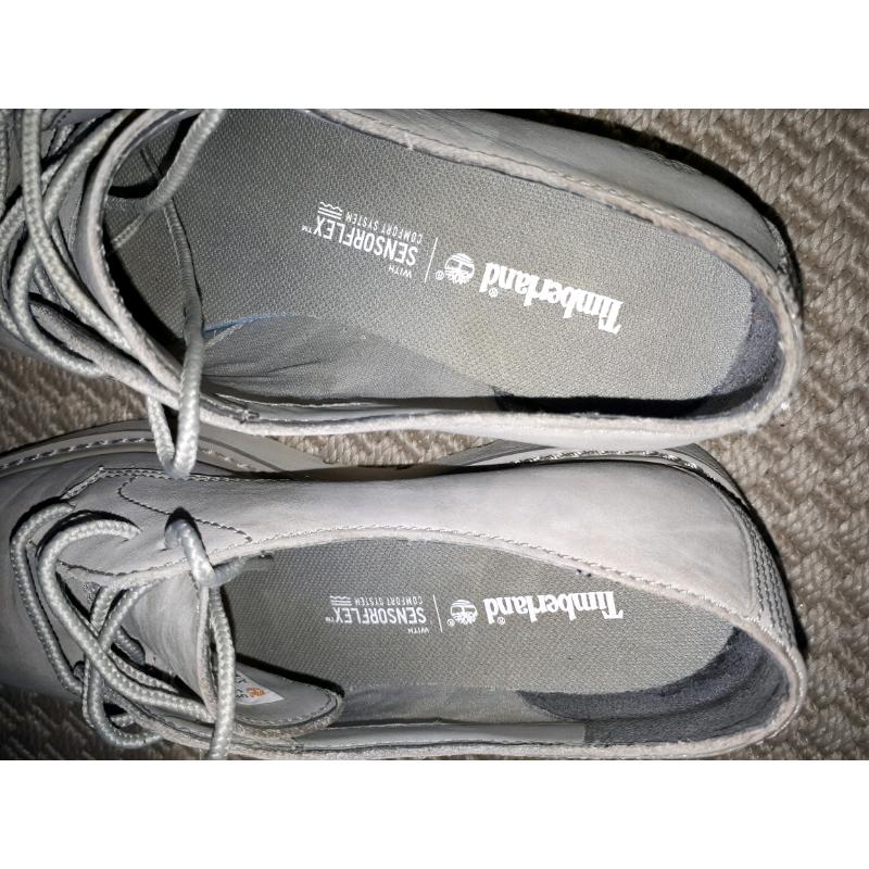 Girls/womens shoes
