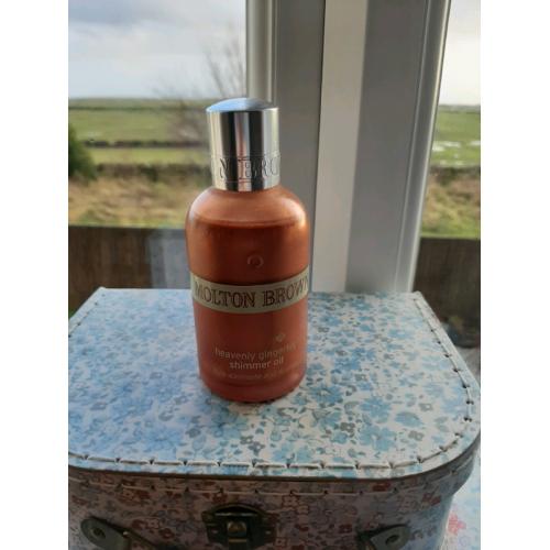 Molton brown shimmering oil