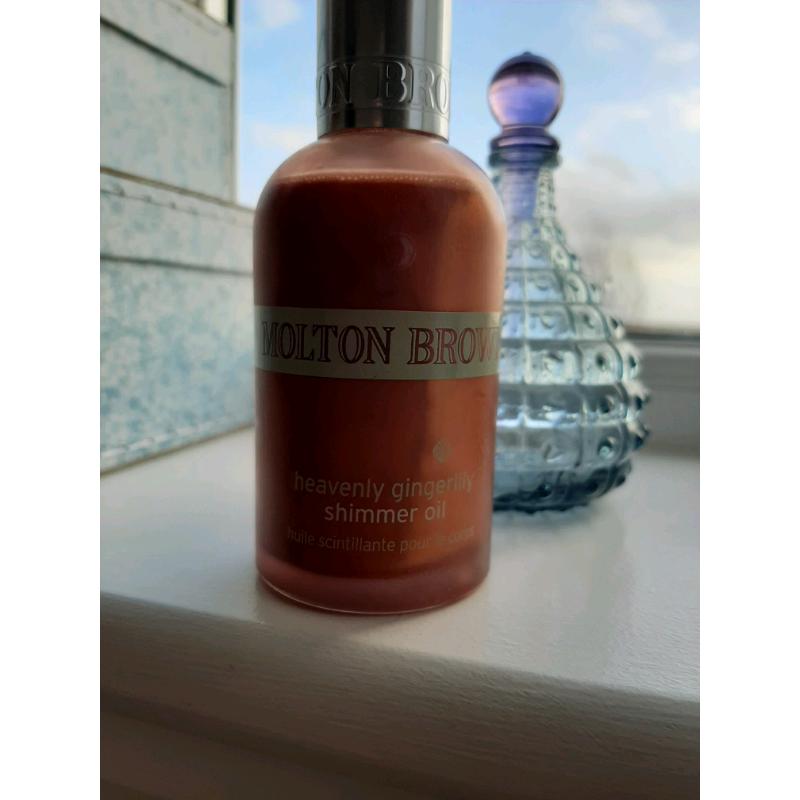 Molton brown shimmering oil