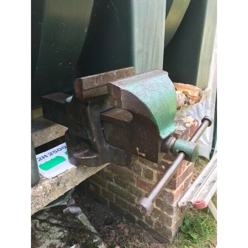 Heavy Duty Metal Bench Vice Made in England by Record