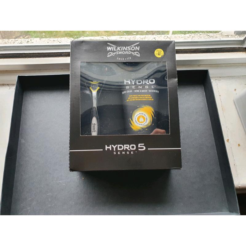 Wilkinson Sword Hydro Sense Razor Gift Set Mens Shaving Cream