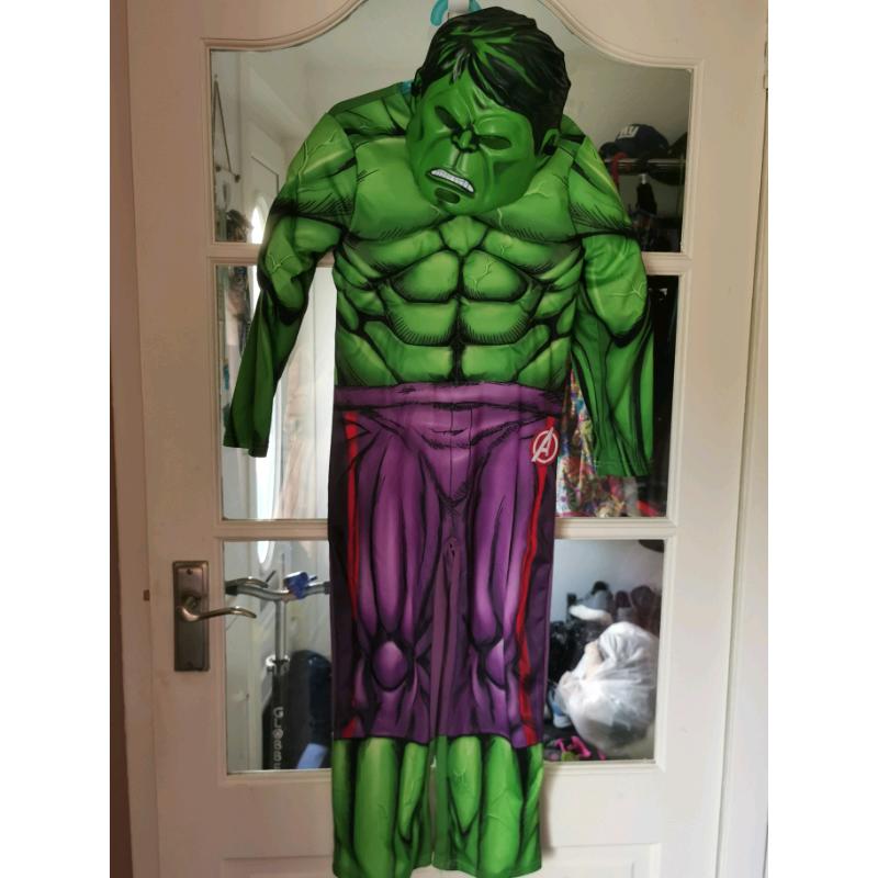 Hulk dressup outfit age 7-8 with hulk hands