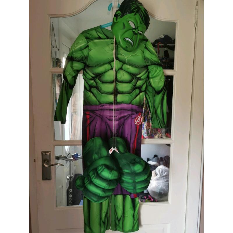 Hulk dressup outfit age 7-8 with hulk hands