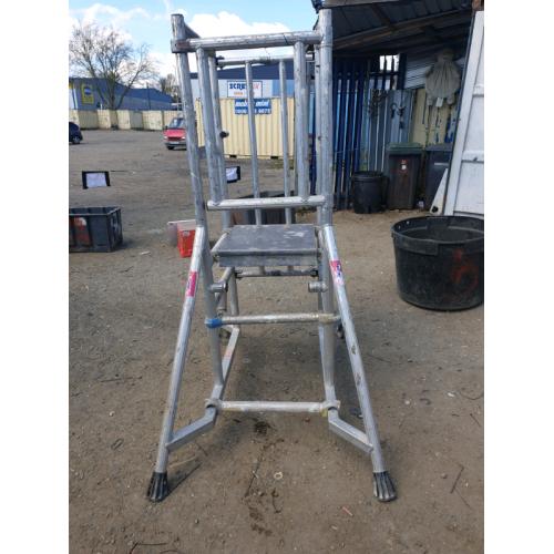 Aluminium Podiums