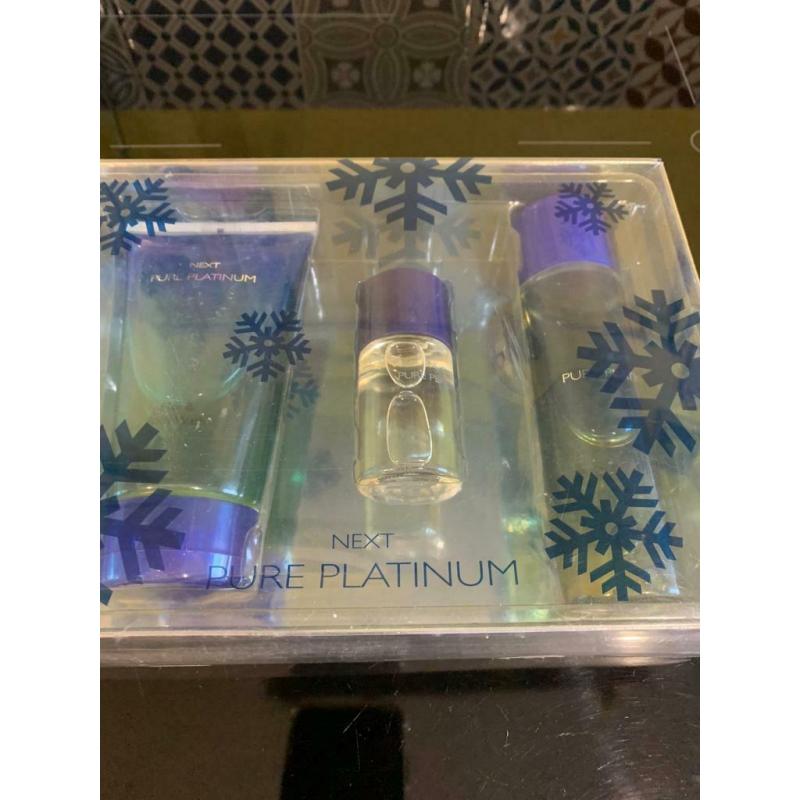 Men?s next fragrance set pure platinum