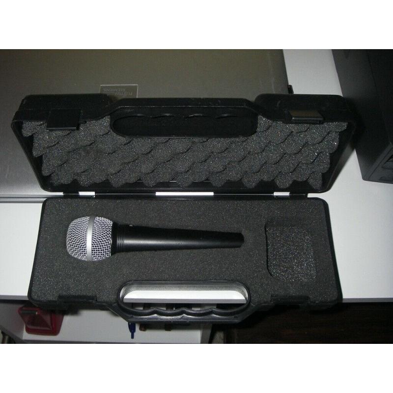 Microphone