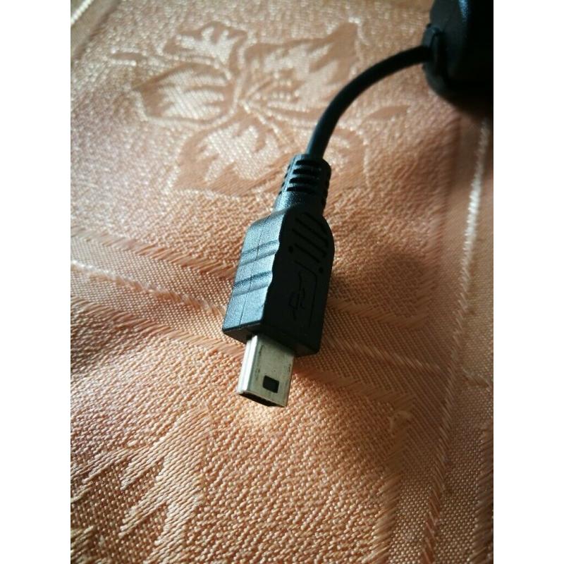 Black short cable USB ? to Micro USB 15cm lightly used excellence condition