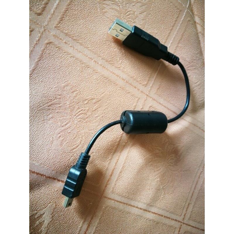 Black short cable USB ? to Micro USB 15cm lightly used excellence condition