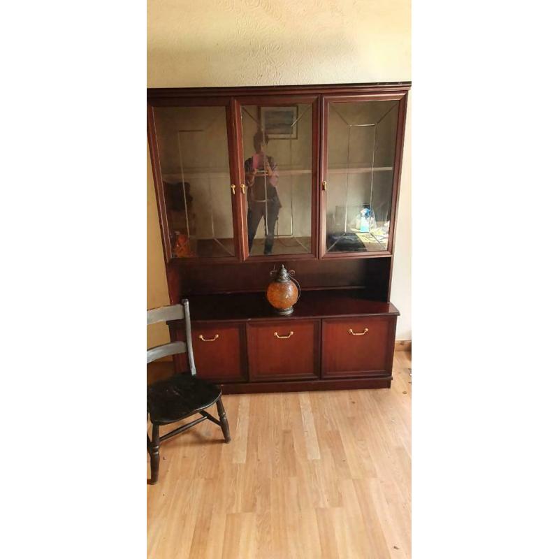 Dining Unit
