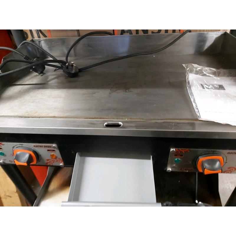 Large Hotplate Griddle Grill With Normal Plugs