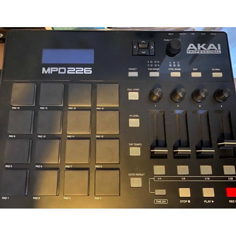 AKAI MPD226