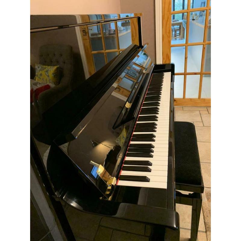 Venables & Son Studio-120 Upright Piano