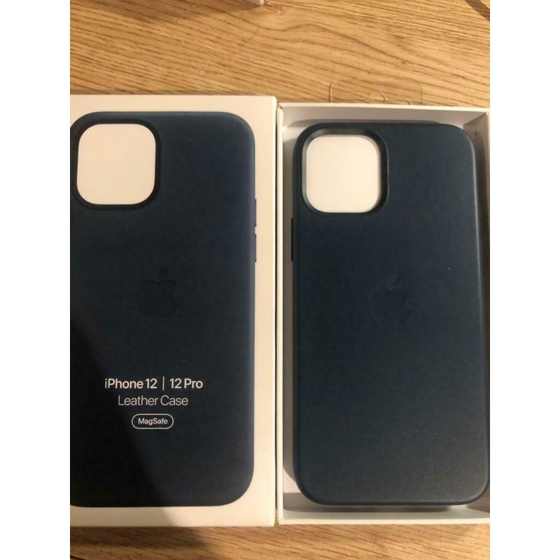 Apple iPhone 12 pro (Baltic Blue Leather Case)