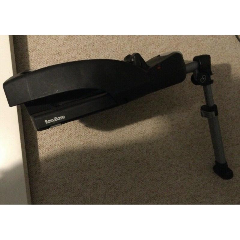 Baby car seat, extra base and rain cover