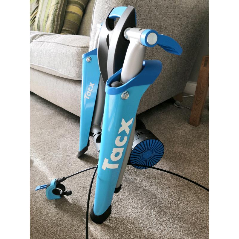 Tacx Booster T2500 turbo trainer