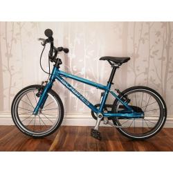 Isla Bike CNOC 16 - Teal - with kick stand - Excellent condition