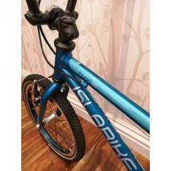 Isla Bike CNOC 16 - Teal - with kick stand - Excellent condition