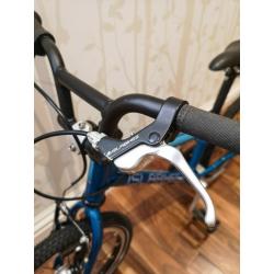 Isla Bike CNOC 16 - Teal - with kick stand - Excellent condition