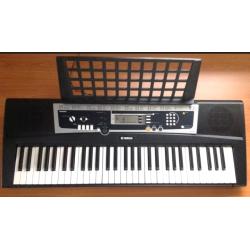 Yamaha keyboard piano