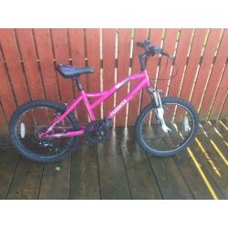 Muddy fox Havana girls pink bike.