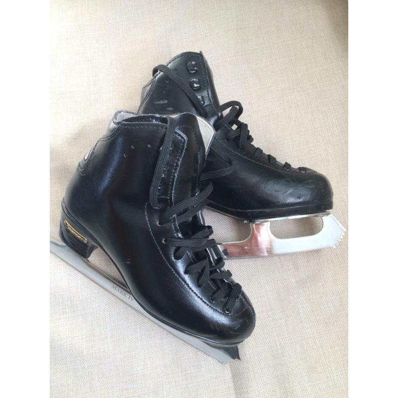 Risport RF4 Skates (black) - size 220