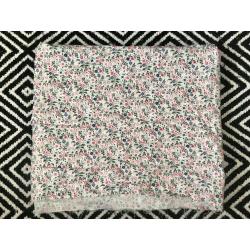 Ditsy Pretty Dressmaking Fabric Remnant Patchwork Bunting
