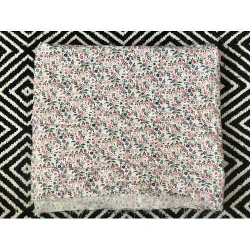 Ditsy Pretty Dressmaking Fabric Remnant Patchwork Bunting