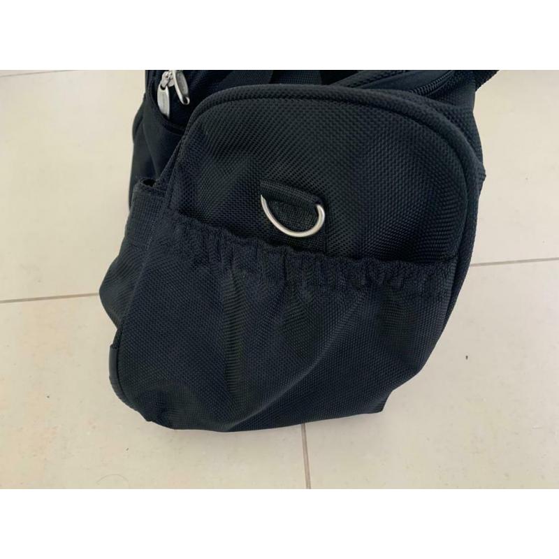 Travelpro tote maxlite 5 lightweight underseat travel bag (black)