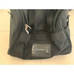 Travelpro tote maxlite 5 lightweight underseat travel bag (black)