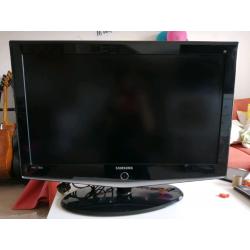 Samsung Digital TV & FREE Sharp DVD player