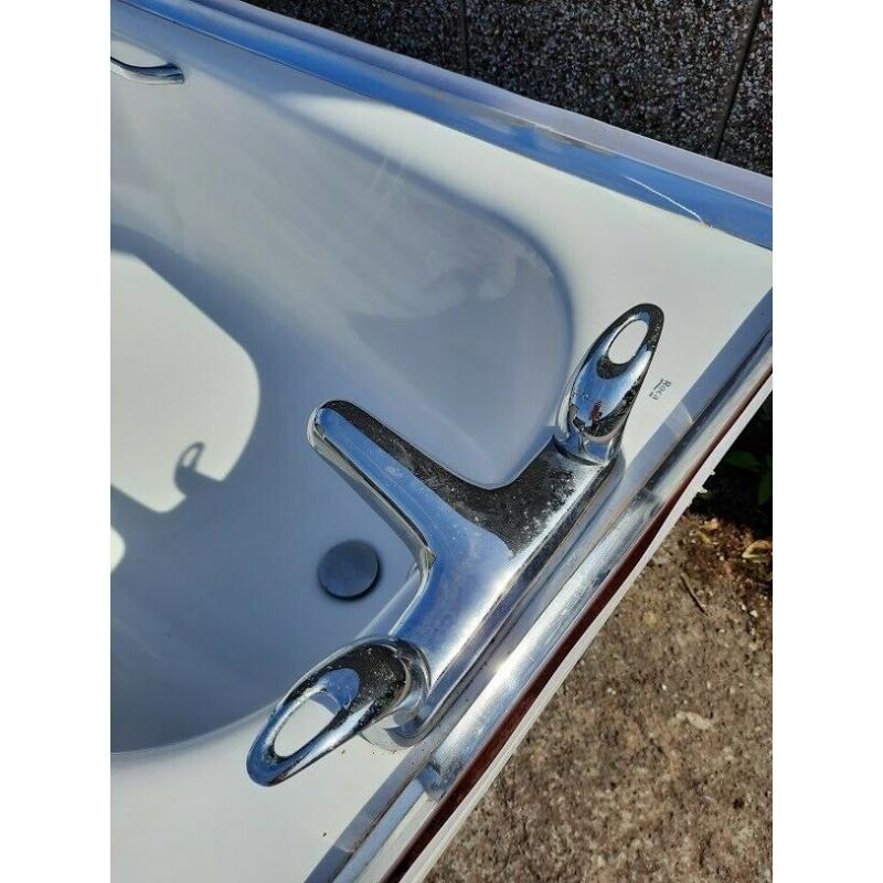 1 or 2 Baths with taps for sale