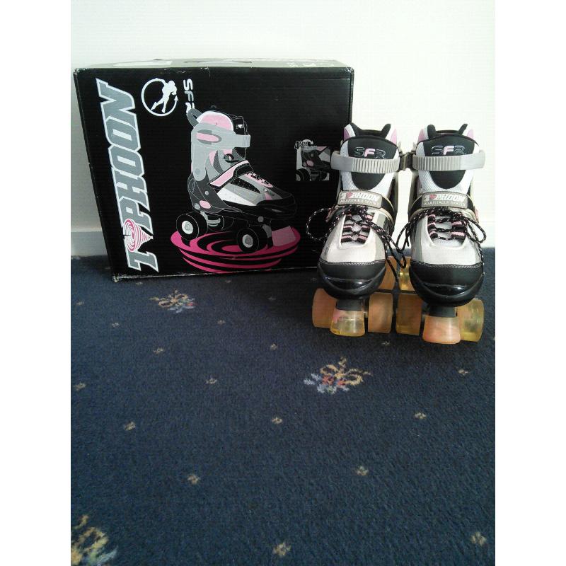 Adjustable girls skates, size 3-6