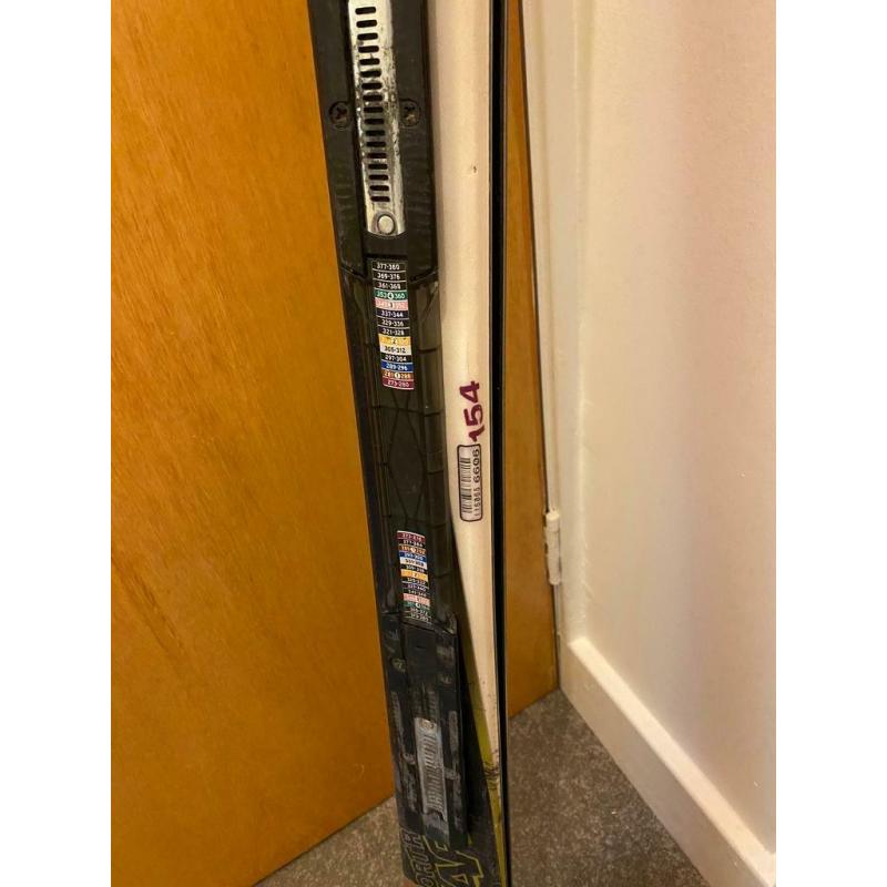 Salomon Skis 154cm