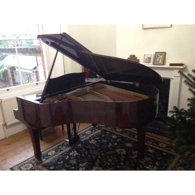 Yamaha G2 Mahogany Grand Piano