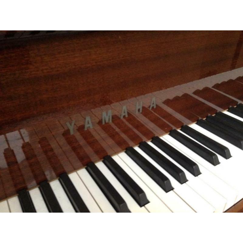 Yamaha G2 Mahogany Grand Piano